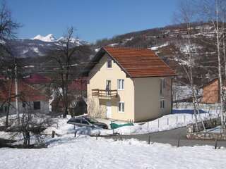 Дома для отпуска Guest House Sergey Колашин Дом с 4 спальнями-1