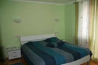 Дома для отпуска Guest House Sergey Колашин Дом с 4 спальнями-103