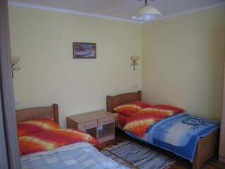 Дома для отпуска Guest House Sergey Колашин Дом с 4 спальнями-107