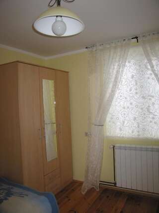 Дома для отпуска Guest House Sergey Колашин Дом с 4 спальнями-108