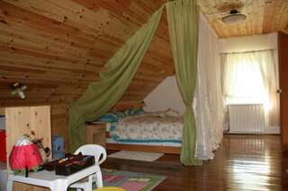 Дома для отпуска Guest House Sergey Колашин Дом с 4 спальнями-136