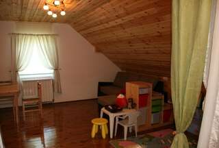 Дома для отпуска Guest House Sergey Колашин Дом с 4 спальнями-137