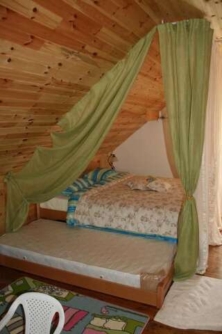 Дома для отпуска Guest House Sergey Колашин Дом с 4 спальнями-138