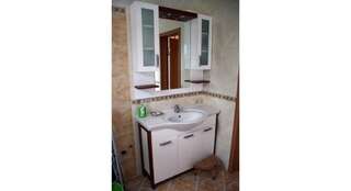Дома для отпуска Guest House Sergey Колашин Дом с 4 спальнями-157