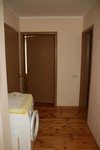 Дома для отпуска Guest House Sergey Колашин Дом с 4 спальнями-79